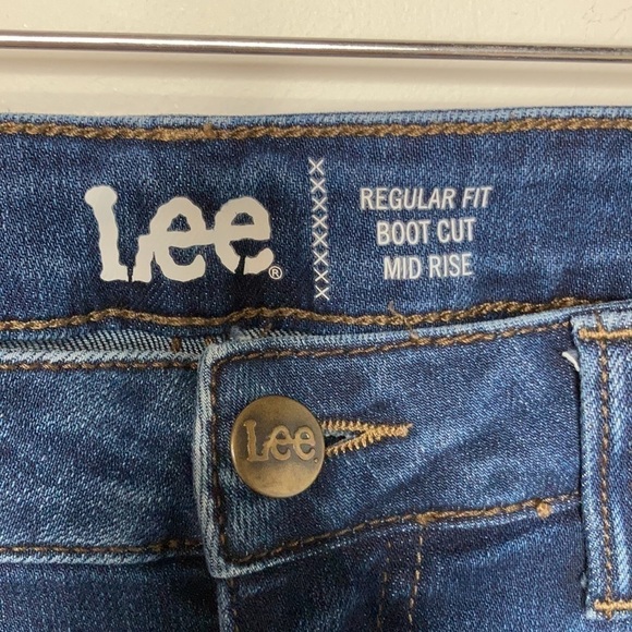 Lee regular fit boot cut mid rise Jeans size 12 - Picture 3 of 6